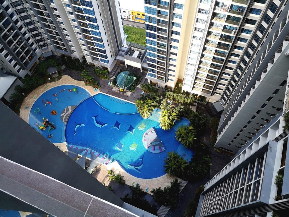 Pool view, Swimming pool