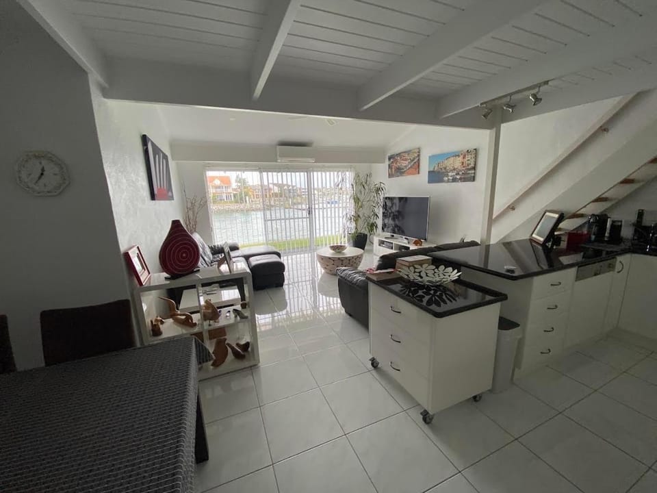 Port Lincoln Marina Waterfront Apartment Apartment in Port Lincoln