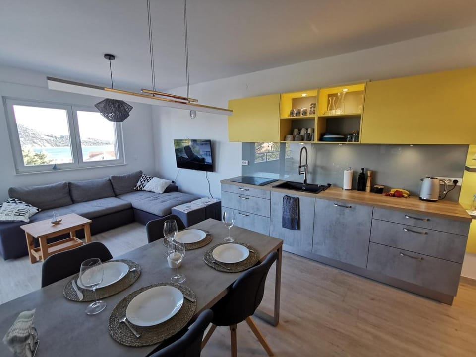 Kitchen or kitchenette, Living room, Dining area
