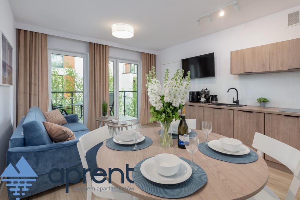 TV and multimedia, Kitchen or kitchenette, Dining area