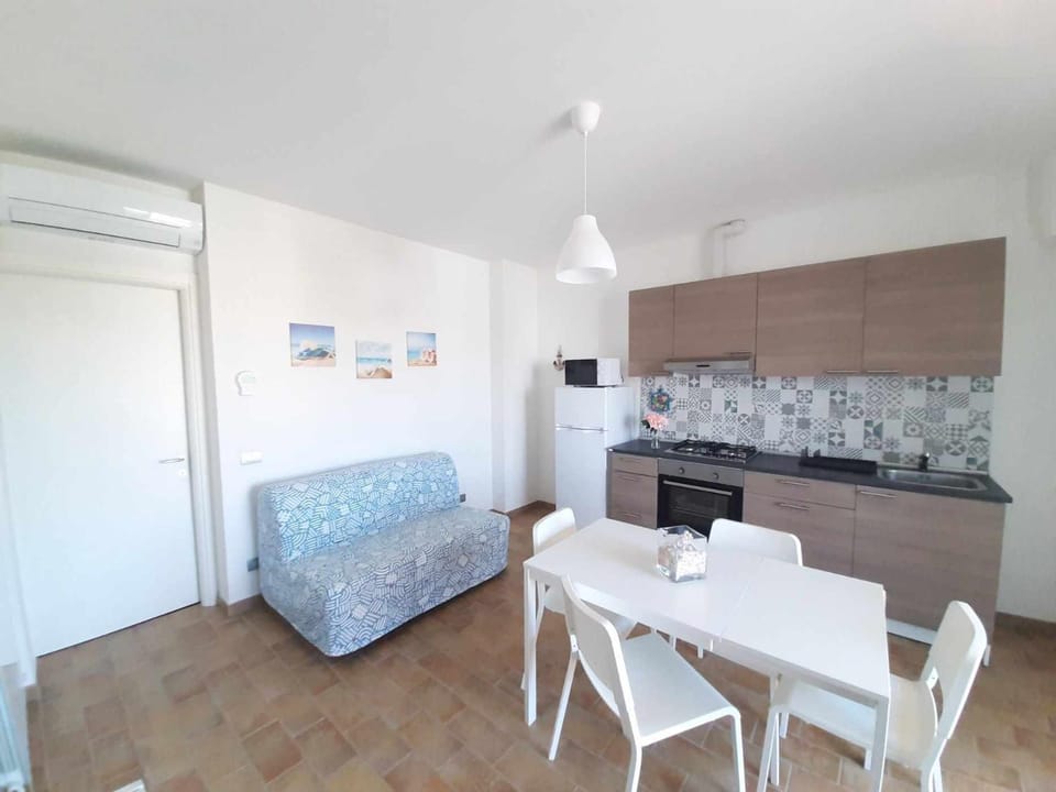 R19 - Bilocale in residence con piscine Apartment in Marche
