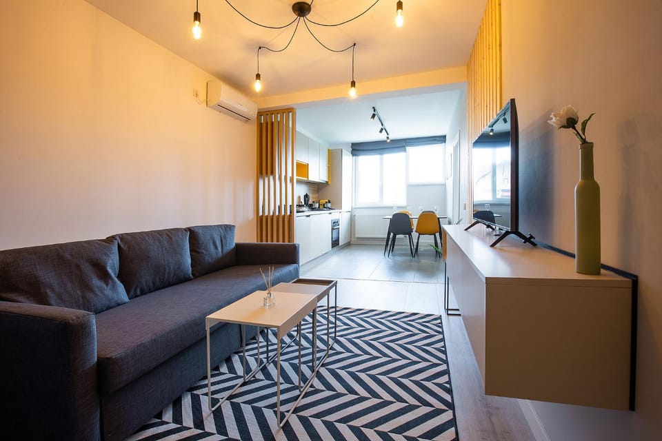 Communal lounge/ TV room, TV and multimedia, Living room, Seating area