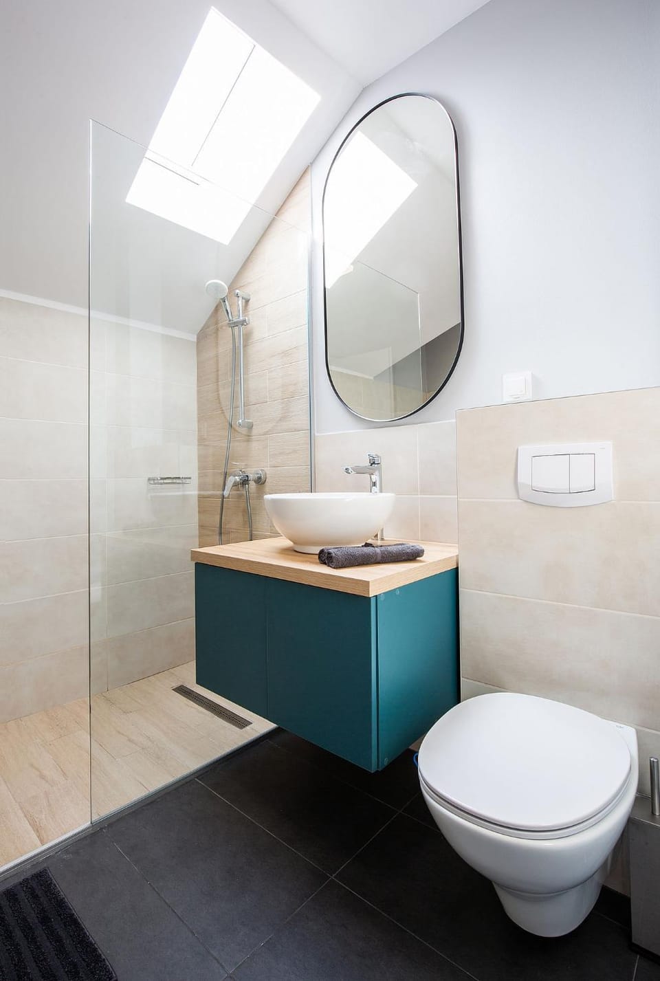 Shower, Toilet, Bathroom