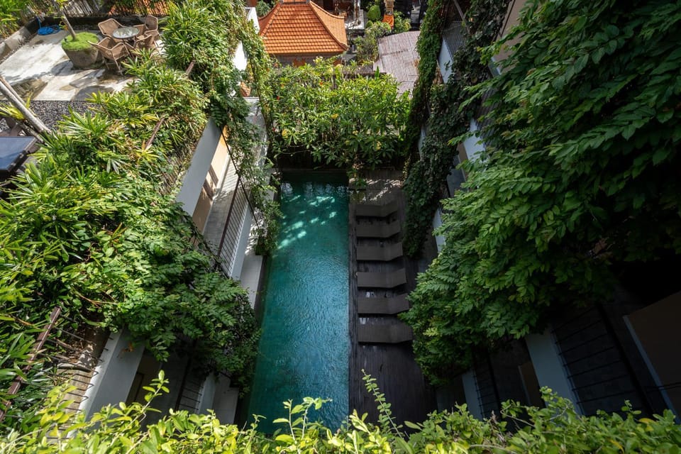 Property building, Swimming pool