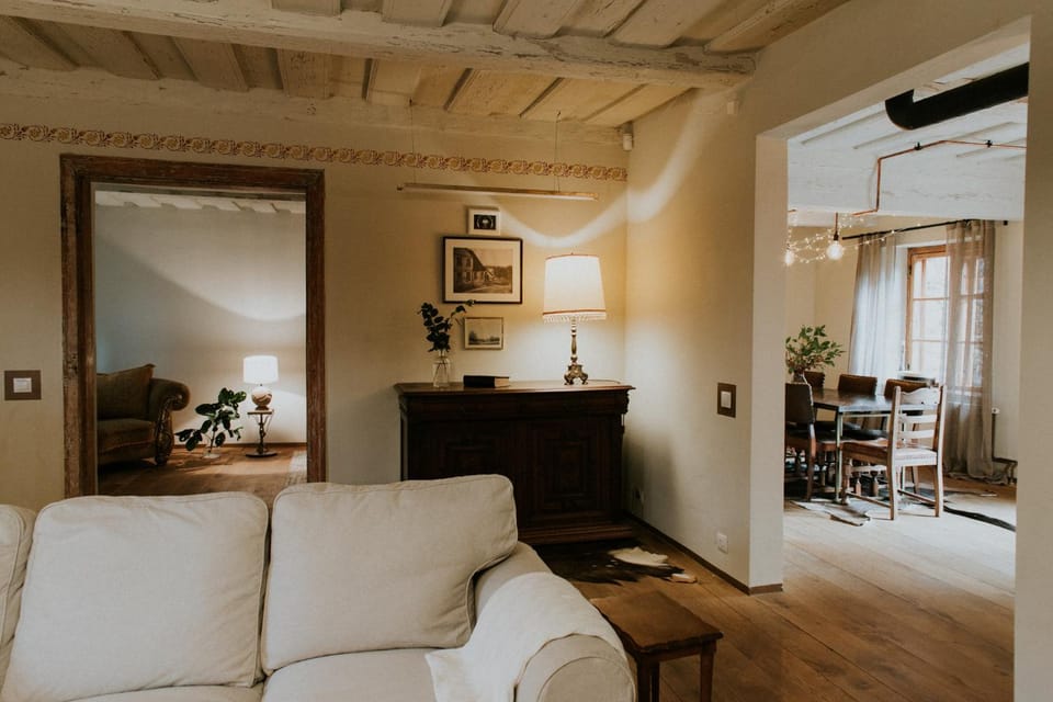 Communal lounge/ TV room