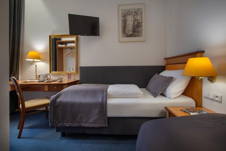 Bed, Photo of the whole room
