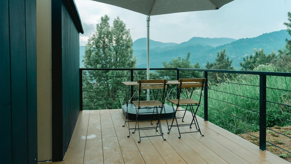 Bobocabin Gunung Mas, Puncak Cabin in Cisarua