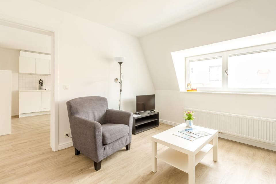 TV and multimedia, Seating area