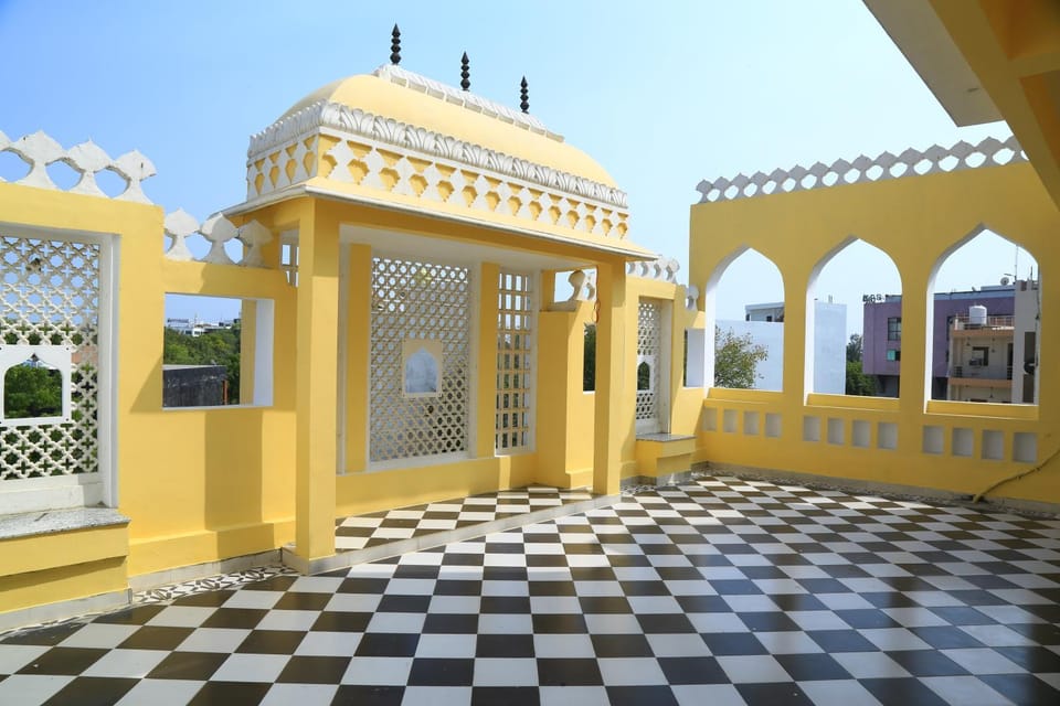 Property building, Balcony/Terrace