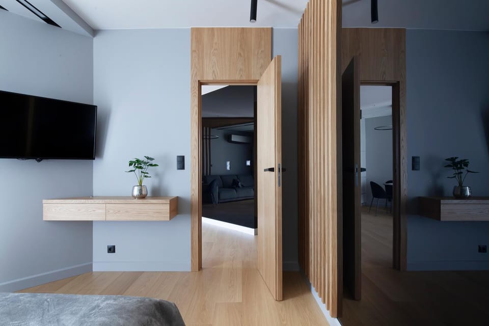 Bed, TV and multimedia, Bedroom, hair dresser, wardrobe