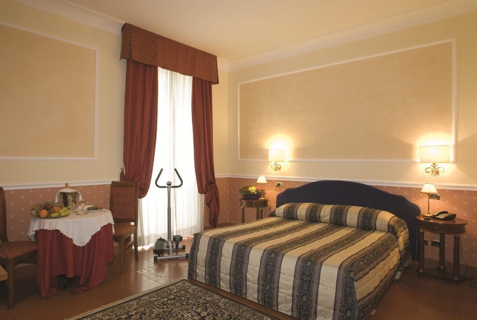 Photo of the whole room, Photo of the whole room, Bedroom, Area and facilities