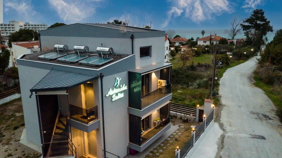 Artemida Suites Bed and Breakfast in Halkidiki