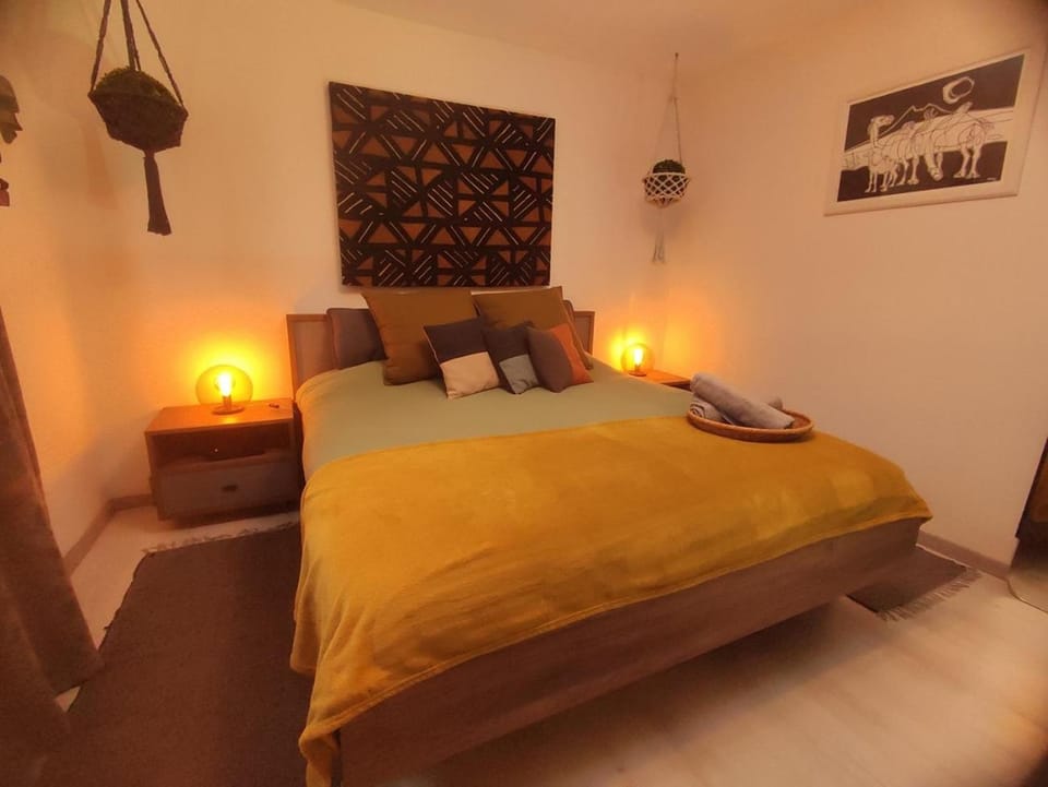 Bed, Bedroom
