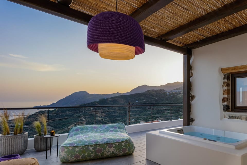 Balcony/Terrace, Mountain view, Sunrise, Sunset