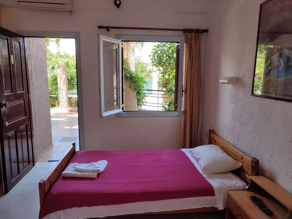 Fotoula Studios Hotel in Crete Region