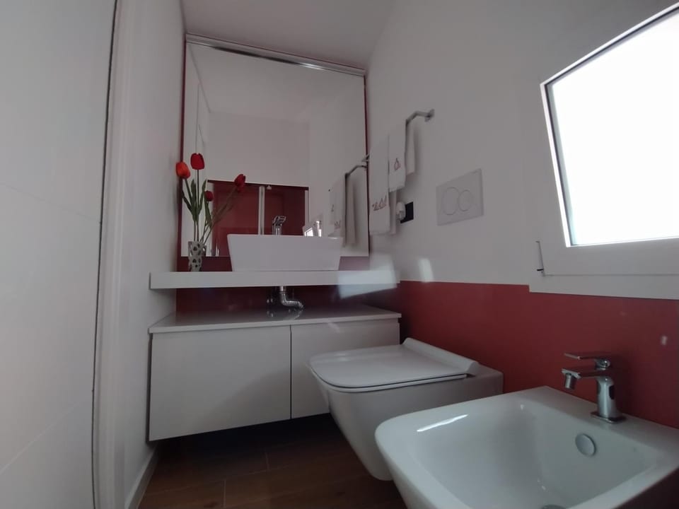 Toilet, Bathroom