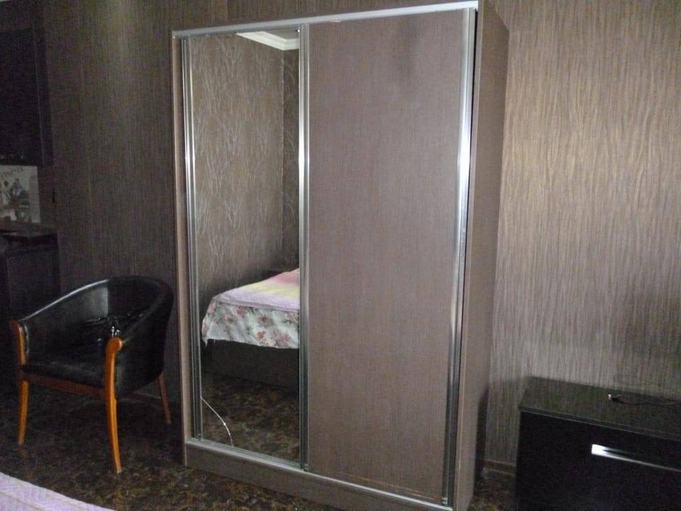Communal lounge/ TV room, Living room, Seating area, Bedroom