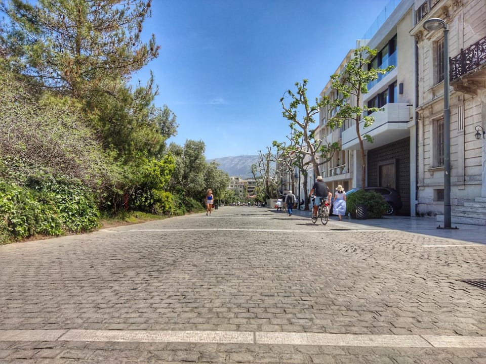 Day, Natural landscape, Quiet street view