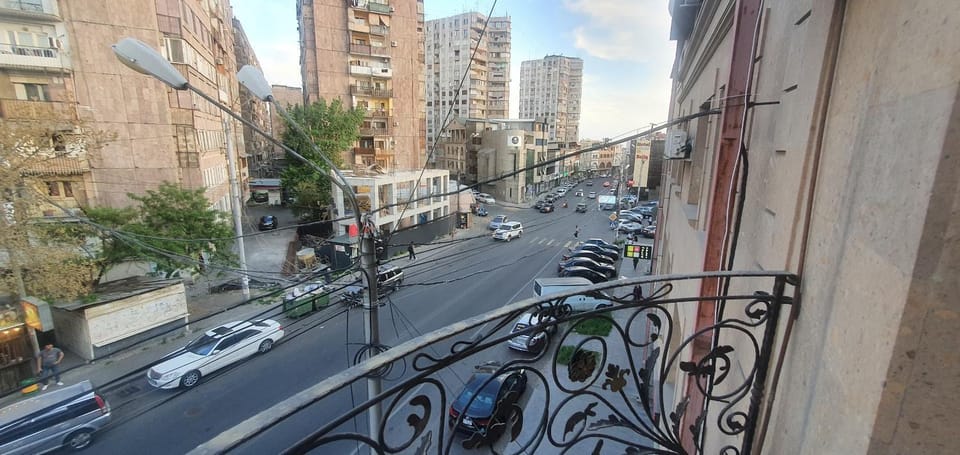 Neighbourhood, Balcony/Terrace, City view, Street view