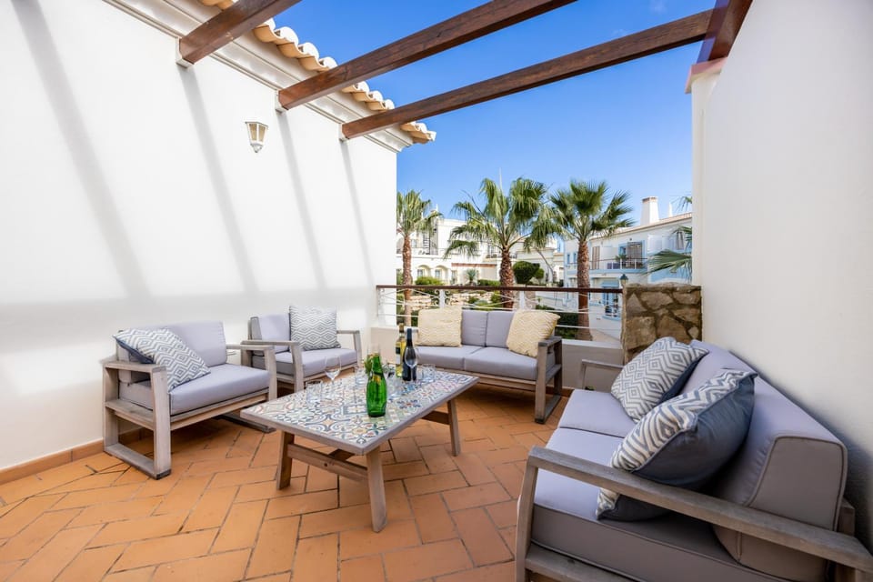 Casa Ensolarada House in Budens