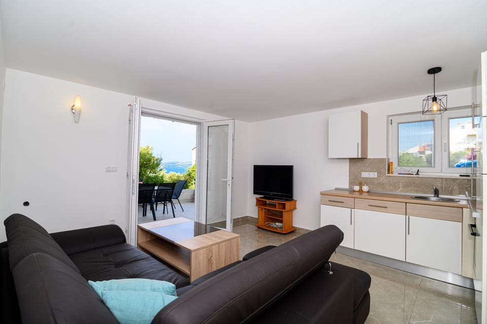 Apartman Sara Apartment in Okrug Gornji