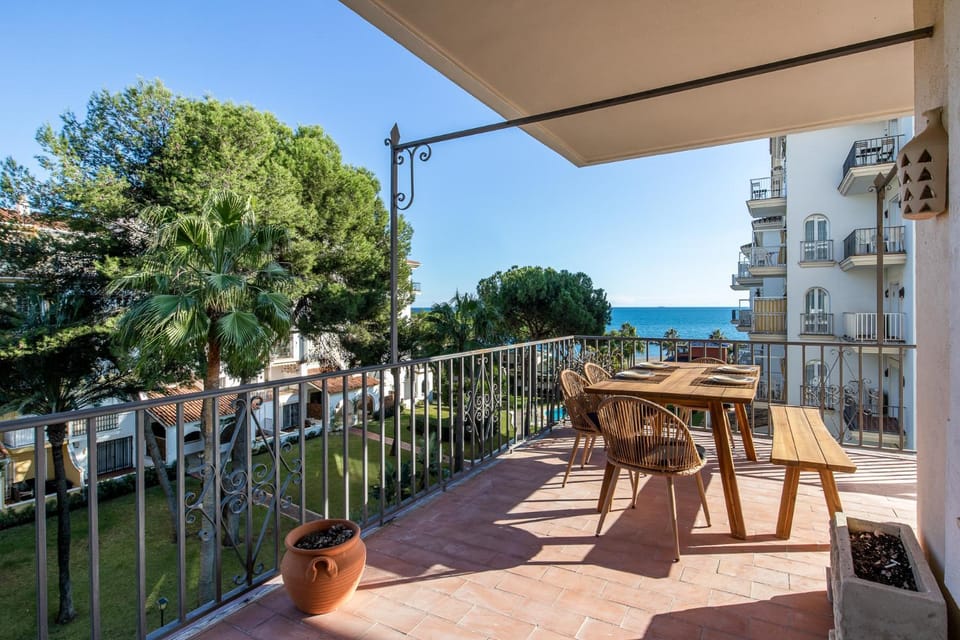 View (from property/room), Balcony/Terrace