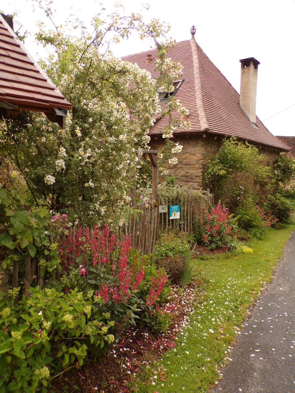la maison de Royer Bed and Breakfast in Nouvelle-Aquitaine