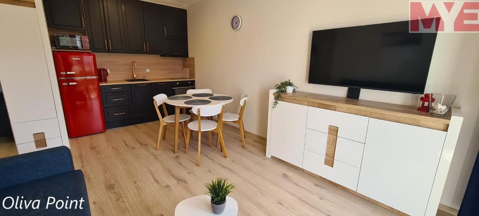 Communal lounge/ TV room, TV and multimedia, Kitchen or kitchenette, Dining area, minibar, pet friendly