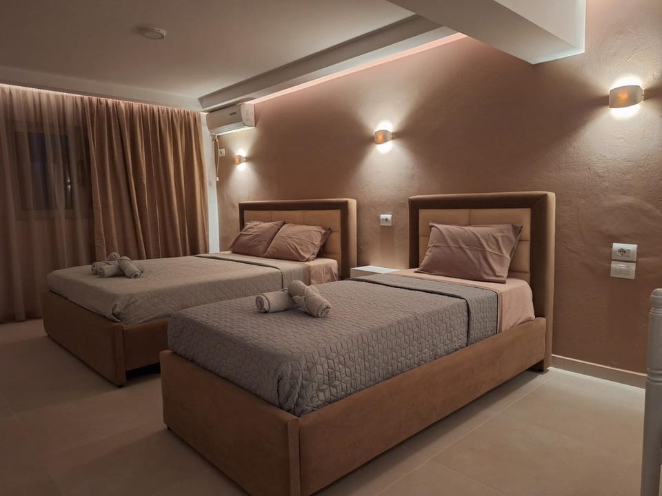 Yard Apartments - by Hotel Ronaldo Apartment in Ksamil