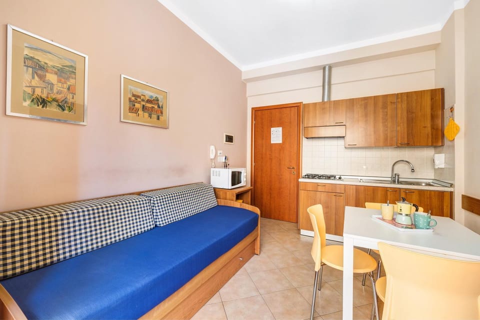 Property building, Living room, Bedroom