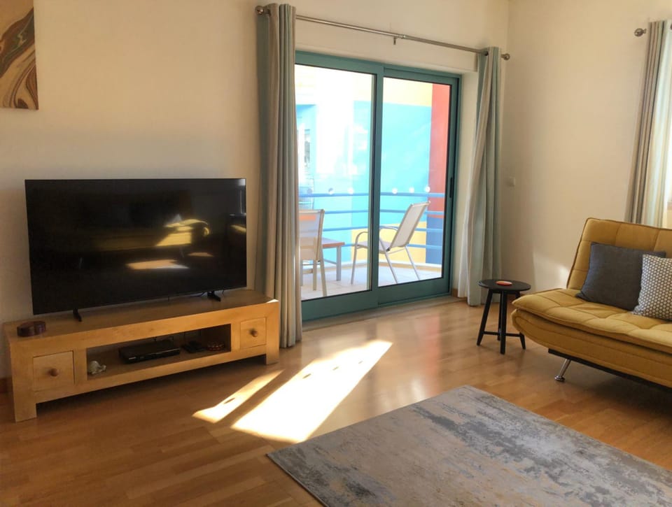 Marina View Apartment Apartment in Guia