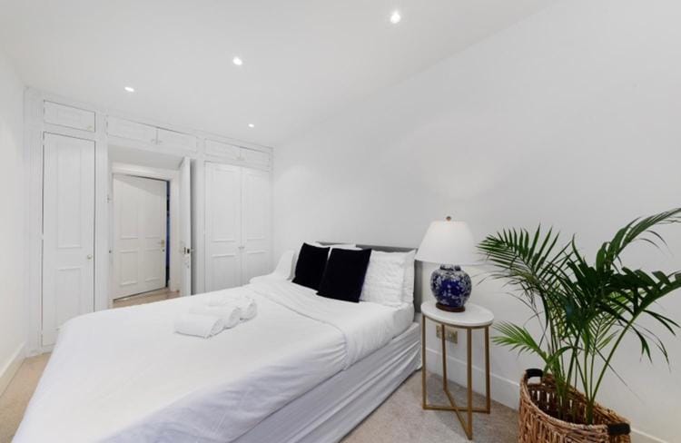 Central Kensington apartment Apartment in City of Westminster