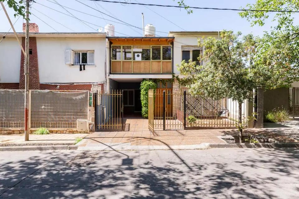 Property building, Off site, Day, Neighbourhood, Street view