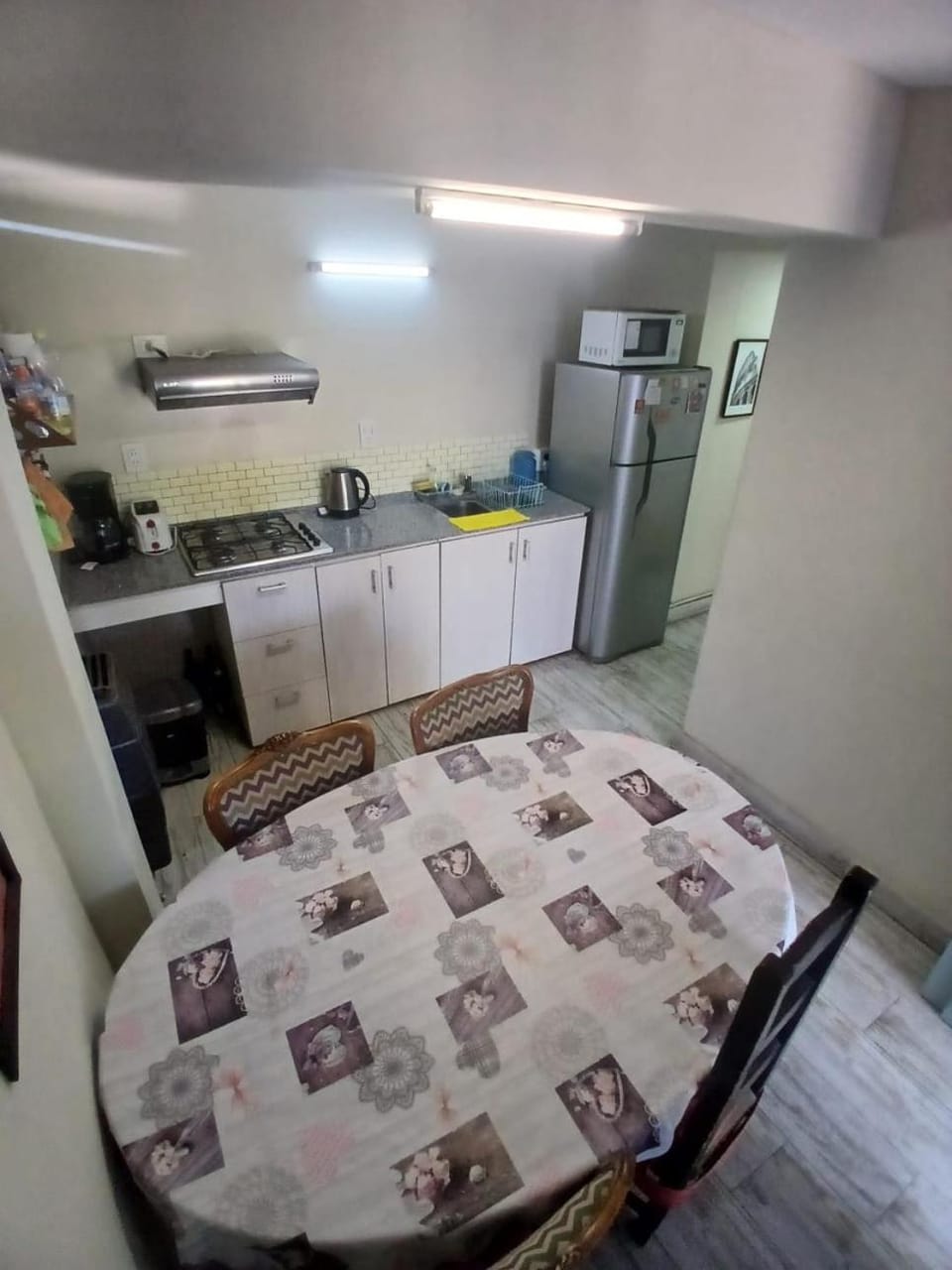 Kitchen or kitchenette, Communal kitchen