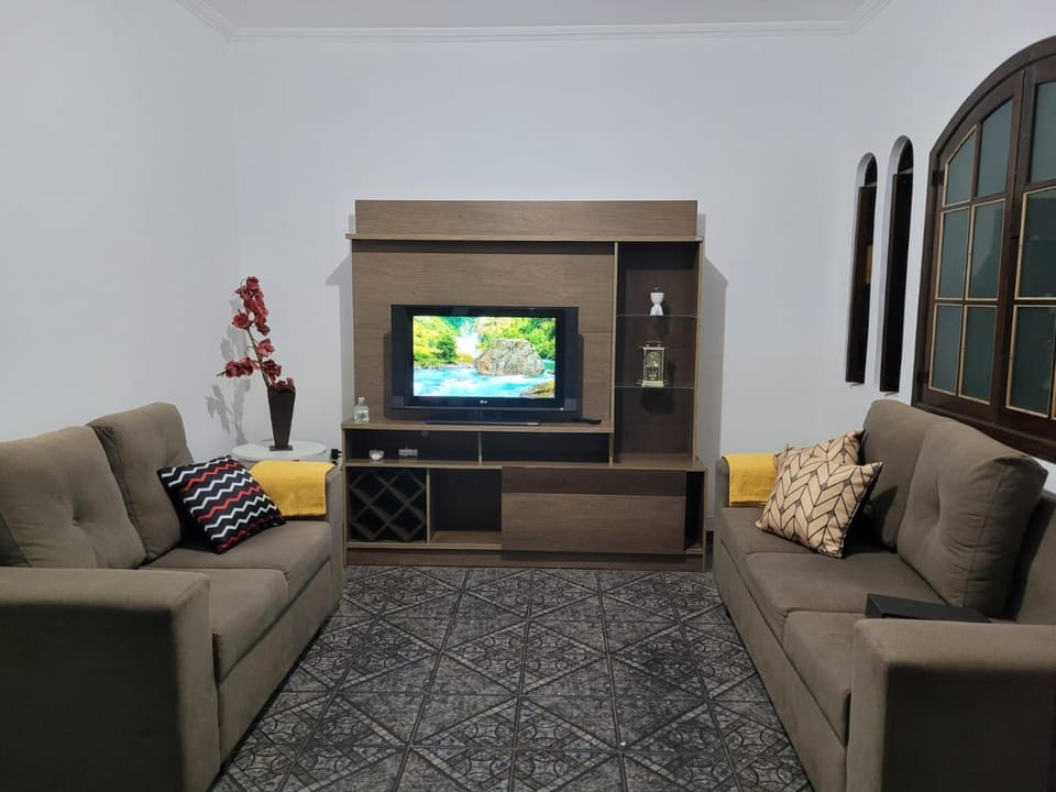 Communal lounge/ TV room, TV and multimedia, Living room
