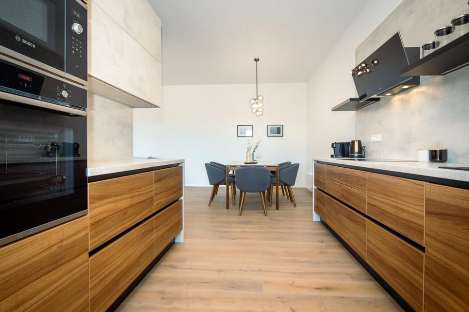 Dining area, Communal kitchen