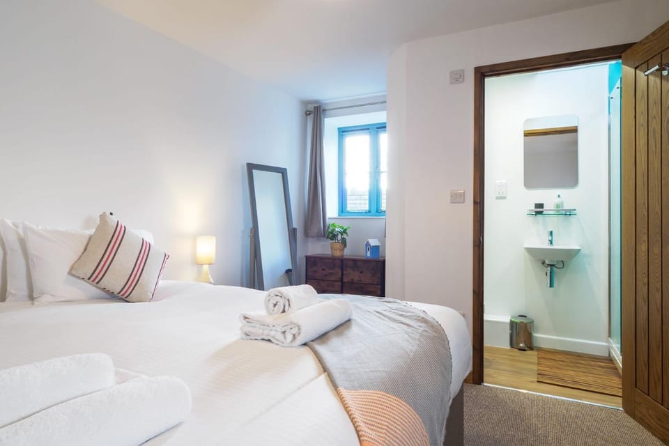 Property building, Bedroom
