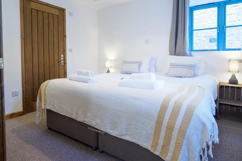 Property building, Bedroom