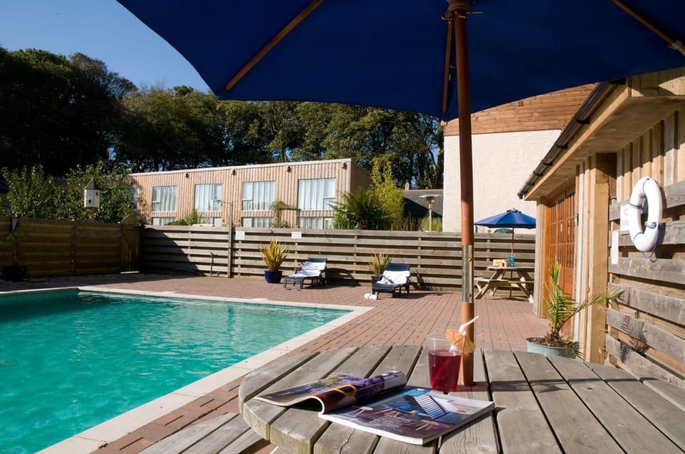 Property building, Swimming pool