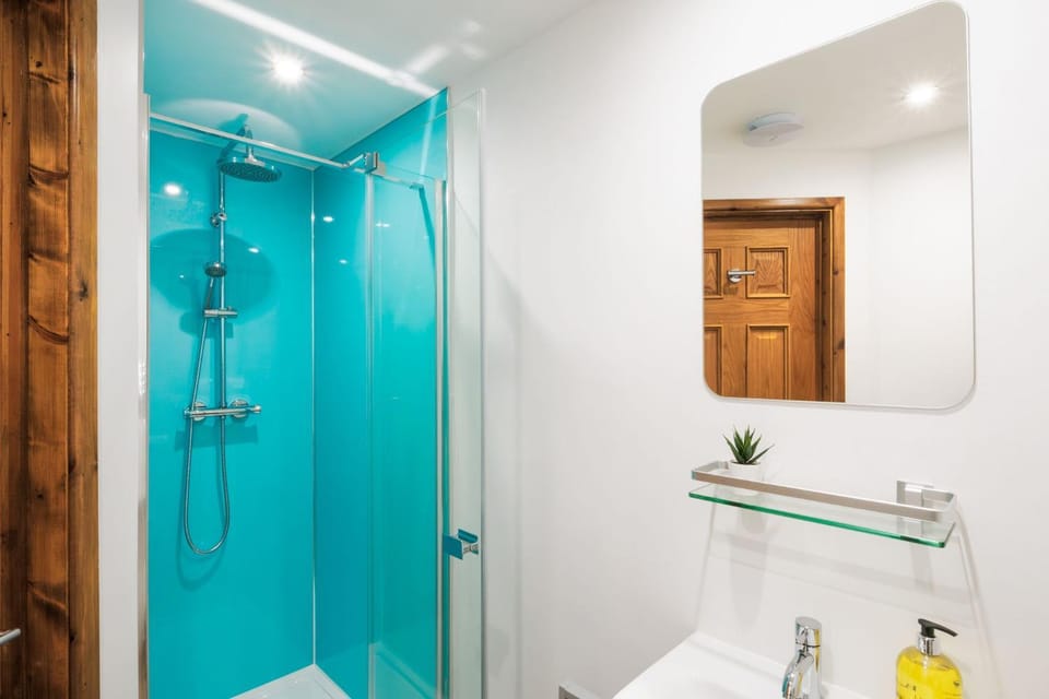 Shower, Property building