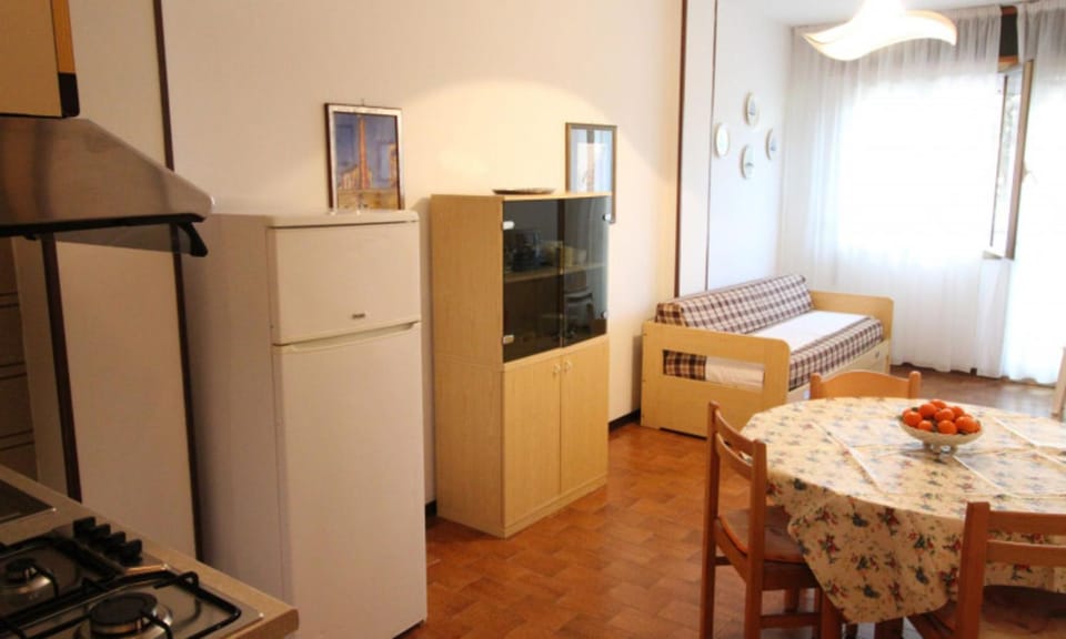 Living room, Dining area, Bedroom