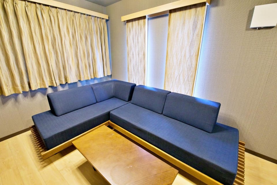 メイスン倶楽部 安里 3階 Apartment in Naha