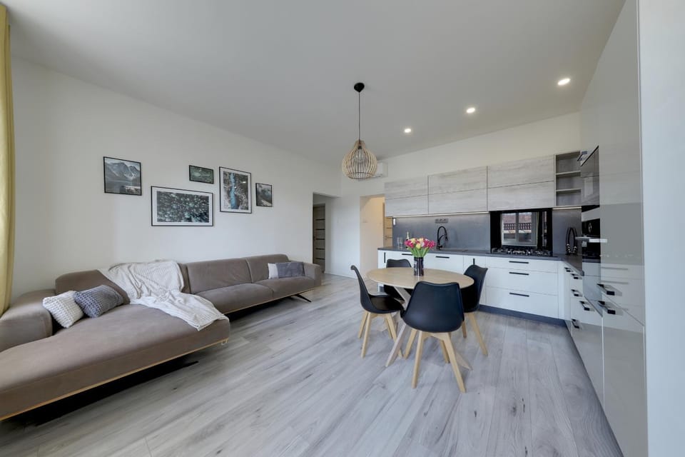 Dining area, Dinner, kitchen, kitchen