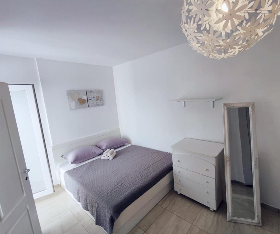 Brela, cozy house with a beautiful sea view Apartment in Brela