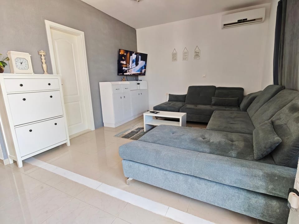 Brela, cozy house with a beautiful sea view Apartment in Brela