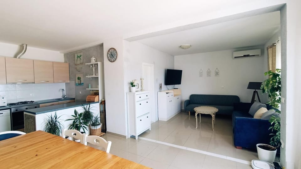 Brela, cozy house with a beautiful sea view Apartment in Brela