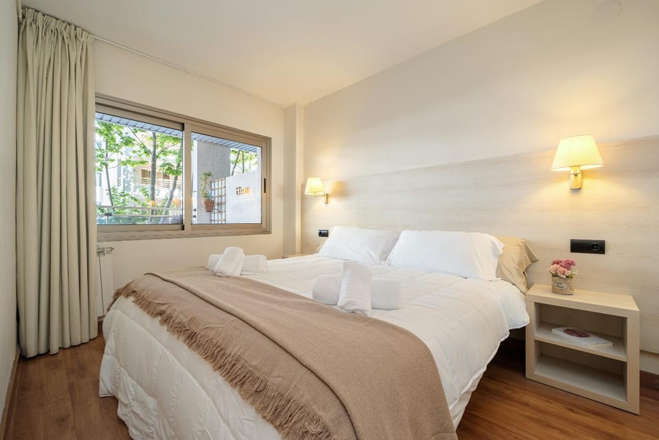 Living room, Bedroom