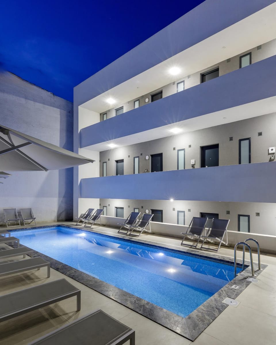 Property building, Swimming pool