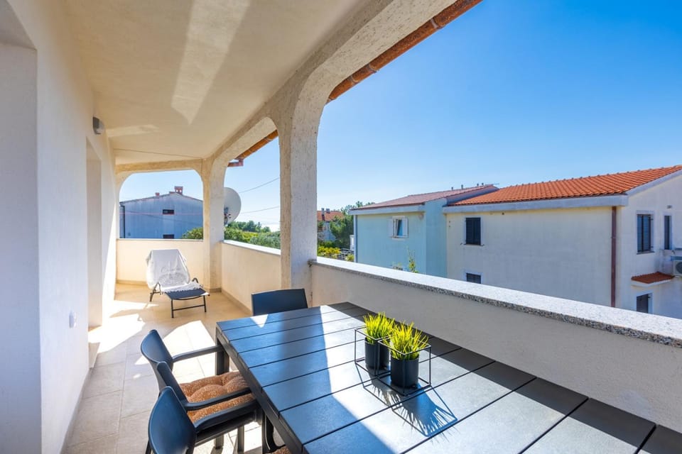 3 Bedroom Apartment Ivana with private parking, Punat Apartment in Primorje-Gorski Kotar County