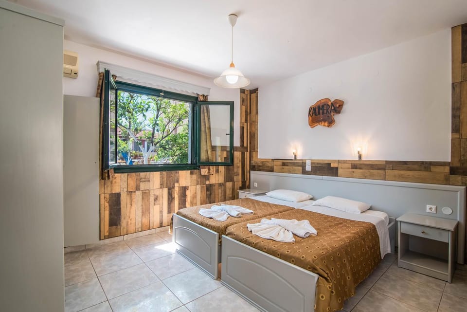 Property building, Living room, Bedroom
